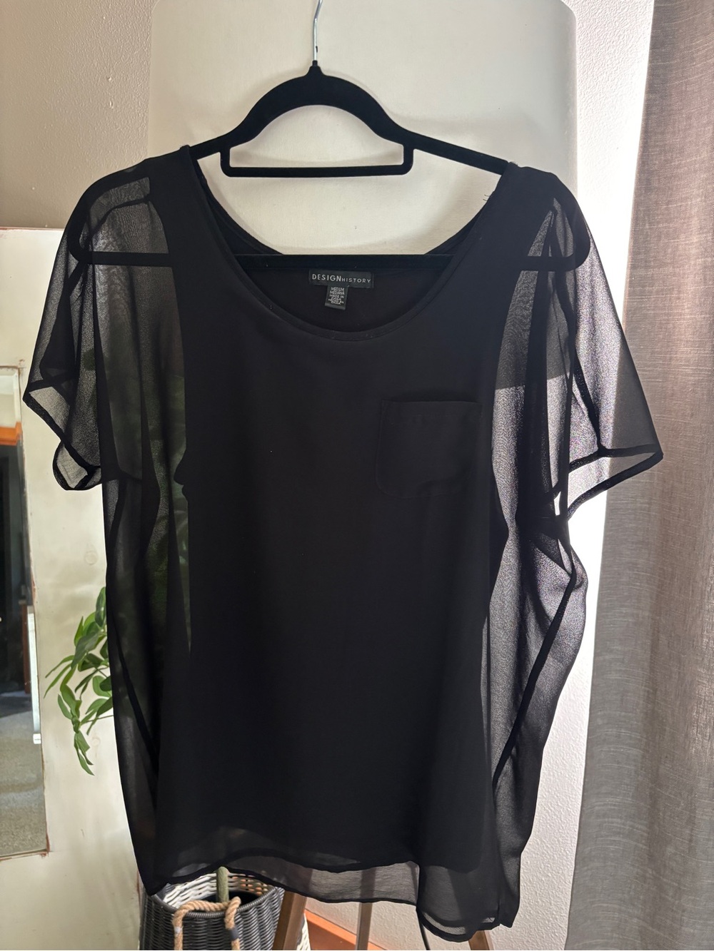 Design History Black Sheer Pocket Front Short Sleeve Blouse - size M